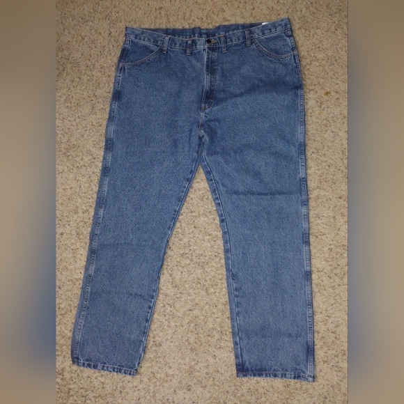 🆕️Wrangler Rustler Big Men's Regular Fit Jeans NWT Sz 46x32 - Picture 3 of 4